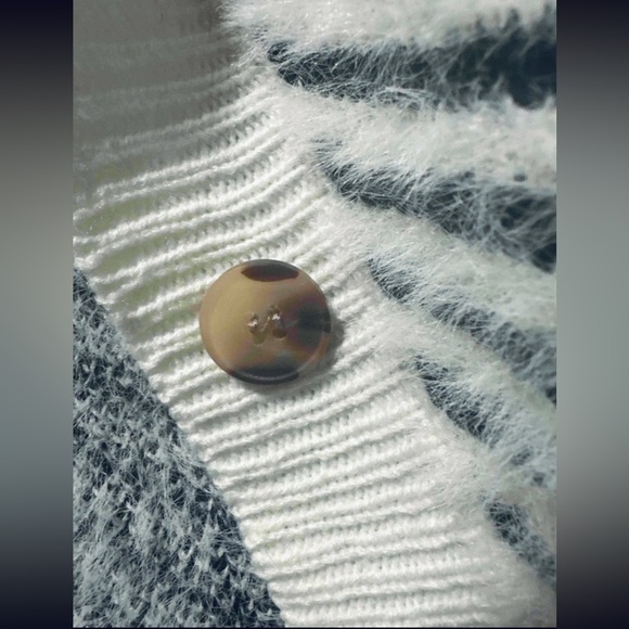 Fuzzy Chevron Black & Off White Button Up Cardigan Long Sleeve V-Neck - Picture 12 of 16